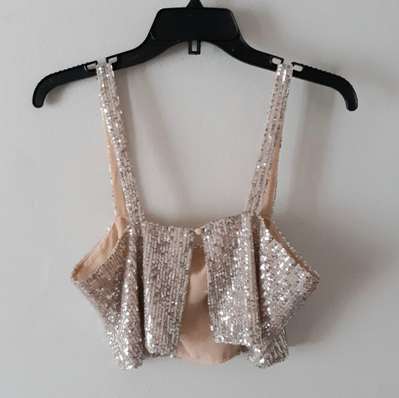 Adika Sparkling Sequin Crop Top - Picture 3 of 6